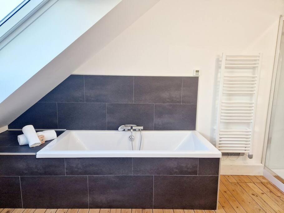 L'Urbain Yourhosthelper Cherbourg-en-Cotentin Exterior foto